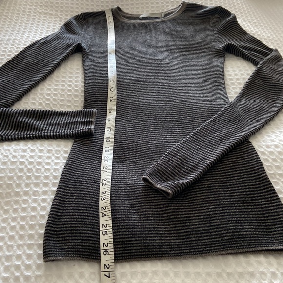 VINCE 100% cashmere striped sweater - Picture 11 of 11